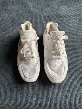 Nike Huarache Sneakers